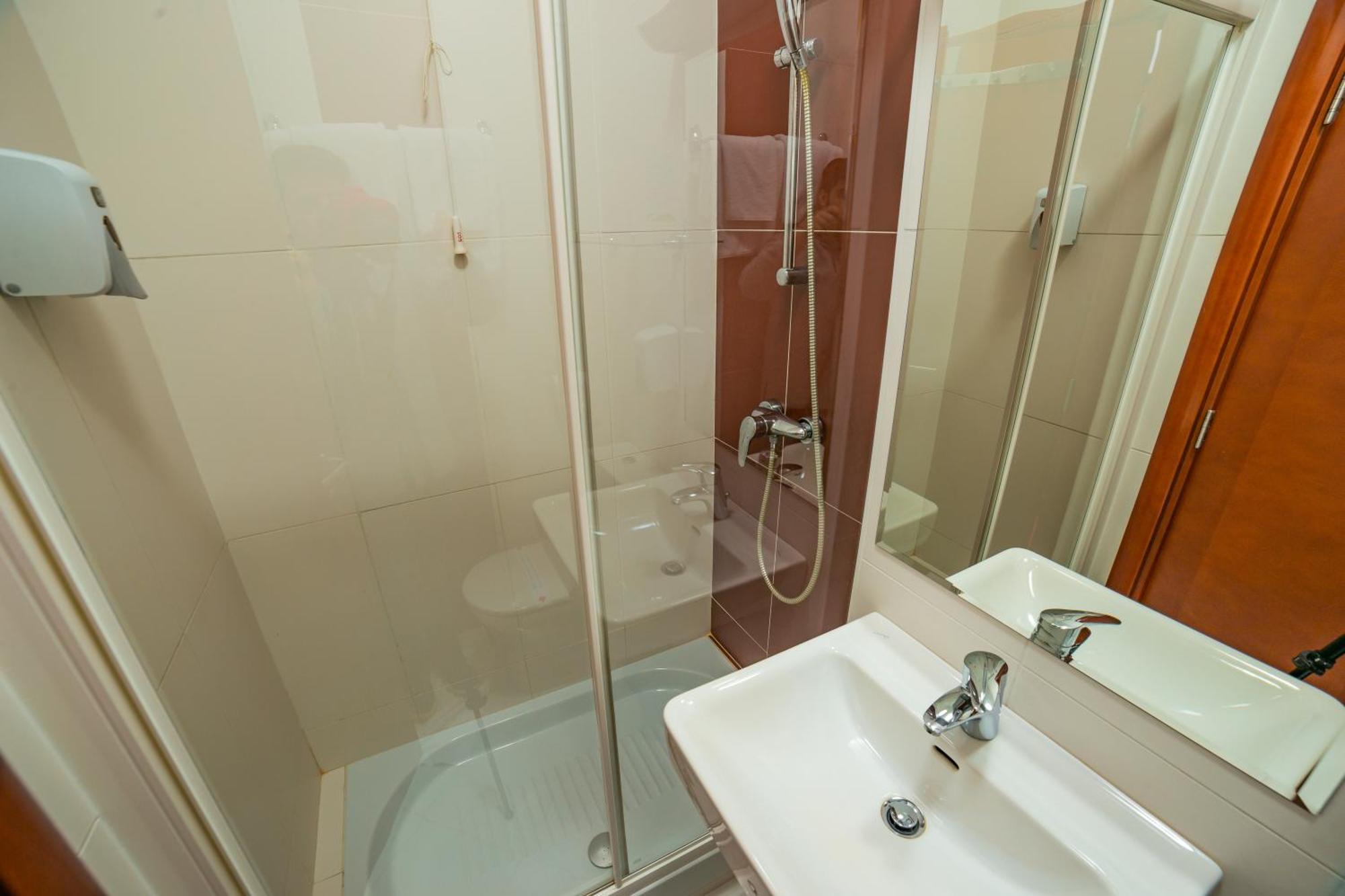 Hotel San Terme Laktasi Laktaši Quarto foto