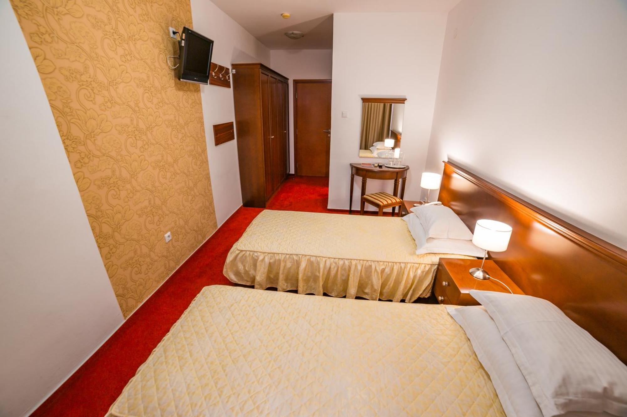 Hotel San Terme Laktasi Laktaši Quarto foto